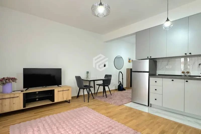 Garsonjera 33m2 + parking, Zabjelo – Podgorica