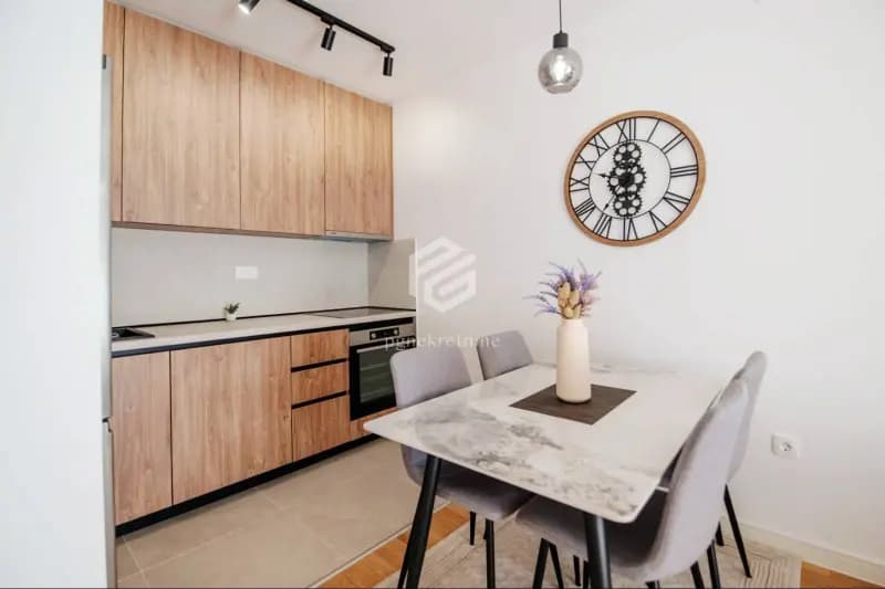 One-bedroom apartment 42m2 + garage, Stari Aerodrom – Podgorica