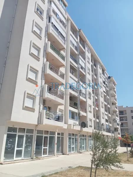 Prodajem stan u centru Bara - 217.000 evra
