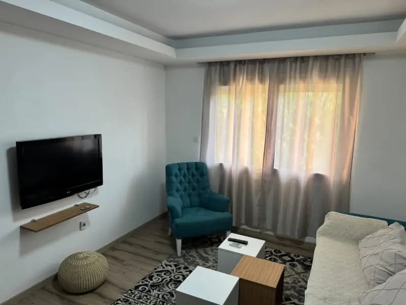 Оренда, однокімнатна квартира, 43м², Подгориця