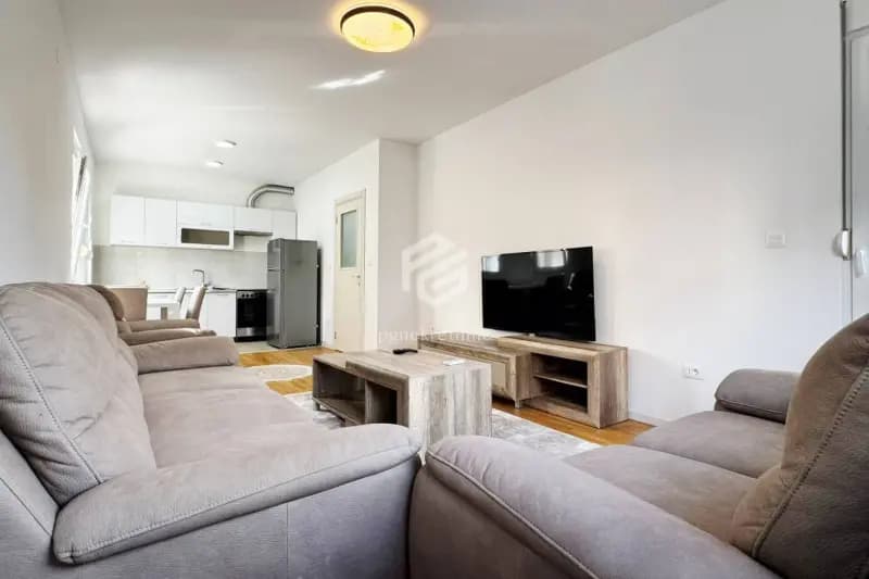 Jednosoban stan 47m2 + parking, Stari aerodrom – Podgorica