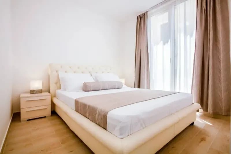Оренда, однокімнатна квартира, 52м², Рафаїловичі, Будва