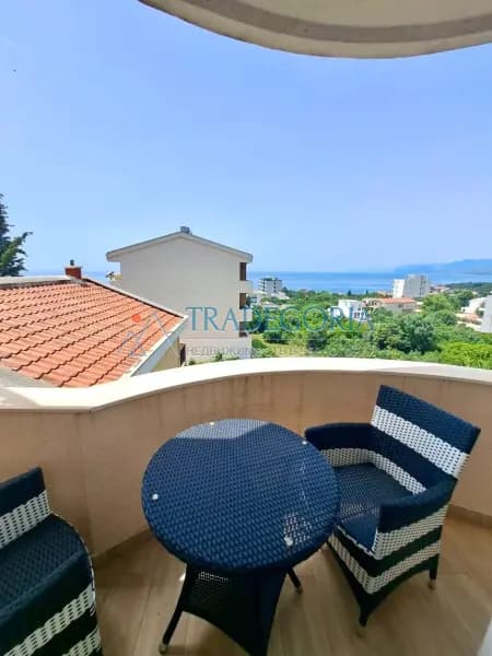 Deniz manzaralı Uteha'da stüdyo daire.