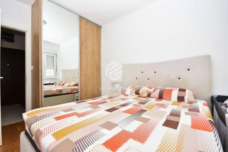 İki odalı daire 65m2, City kej – Podgorica