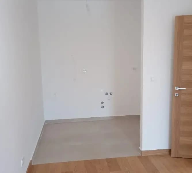 Kiralık, tek odalı daire, 47m², City Kvart, Podgorica