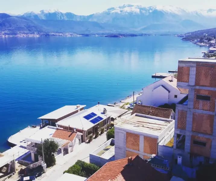 Prodaja, vila, 200m², Krasici, Tivat