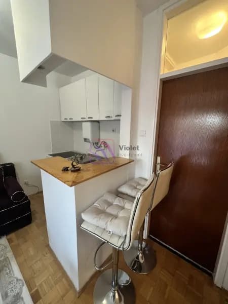 Vermietung, Einzimmerwohnung, 35m², Stari Aerodrom, Podgorica