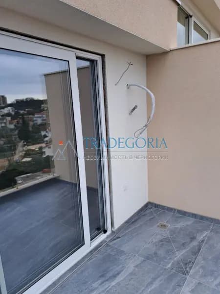 One-bedroom apartment in Dobra Voda with sea view - 100,000 euros
