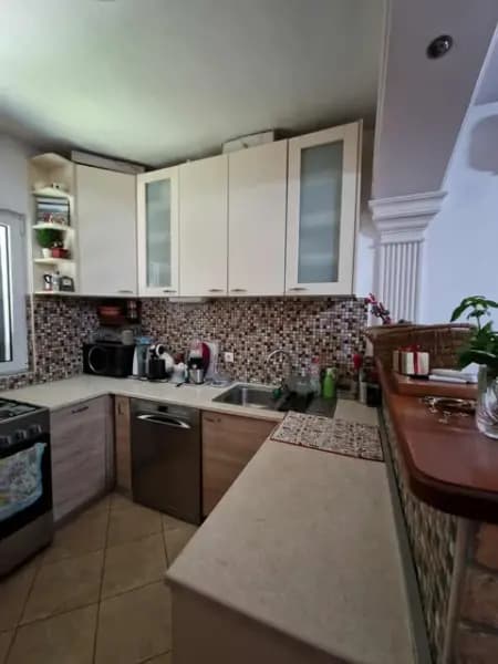 Оренда, трикімнатна квартира, 94м², Подгориця