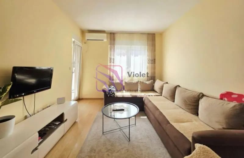 Vermietung, Einzimmerwohnung, 46m², City Kvart, Podgorica