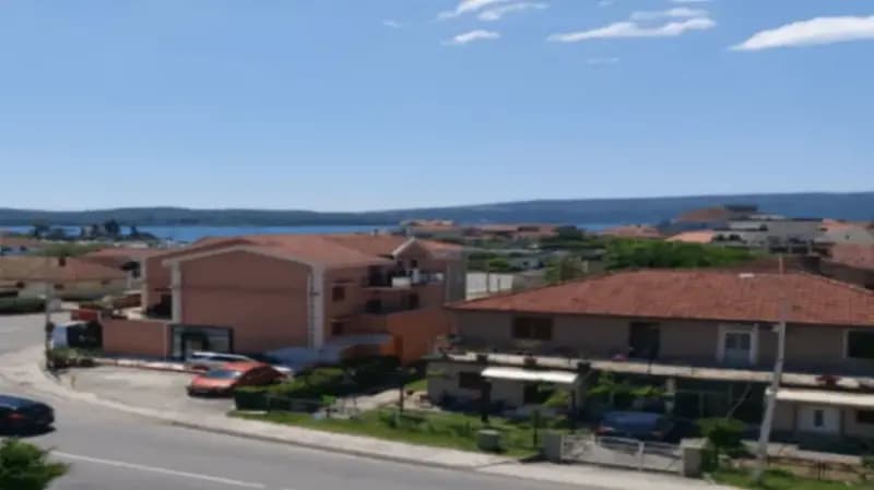 Satılık, üç odalı daire, 236m², Merkez, Tivat