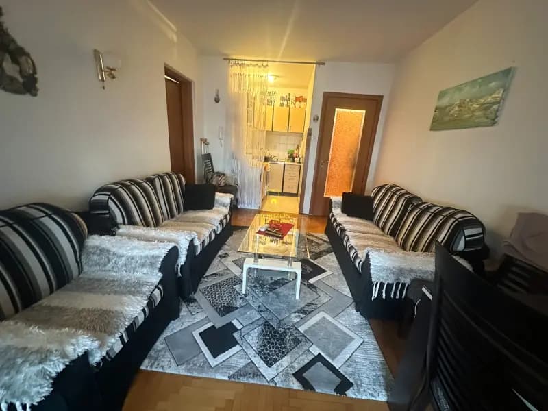 Jednosoban stan 49m2, Pobrežje