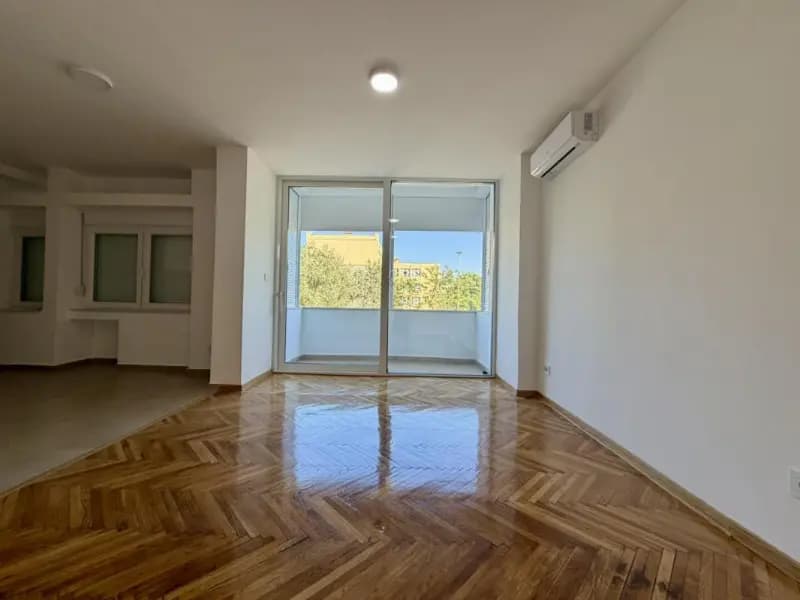 Prodaja, jednosoban stan, 58m², Preko Morače, Podgorica