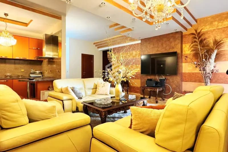 Three-bedroom luxury apartment 115m2 + parking, Velji Vinogradi – Budva