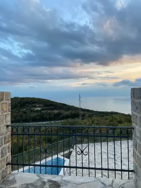 Prodaja, vila, 466m², Petrovac, Budva