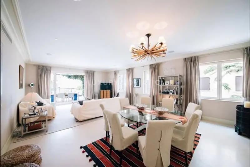 Luxury 3-bedroom apartment in Porto Montenegro with sea view