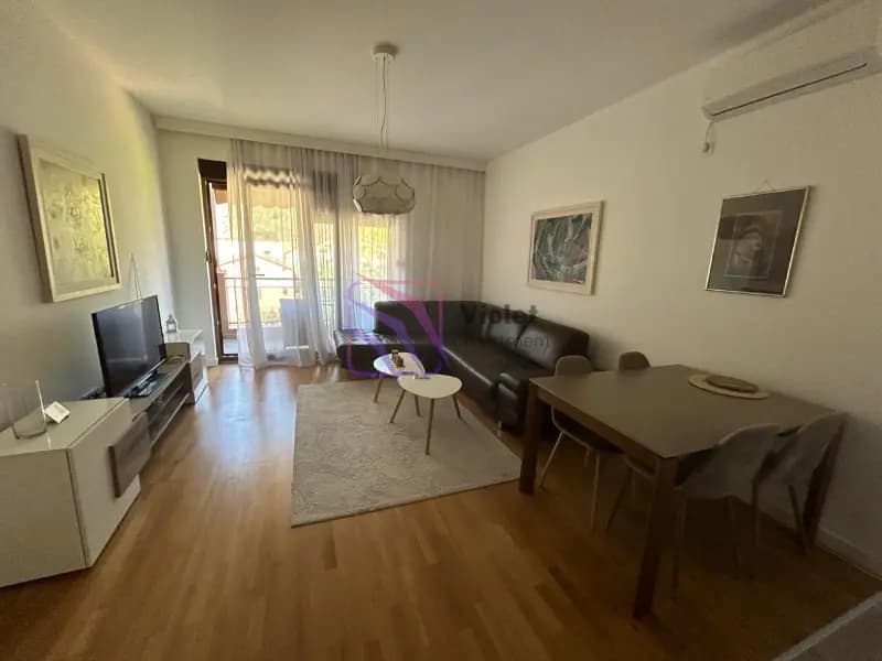 Prodaja, jednosoban stan, 48m², Dobrota, Kotor