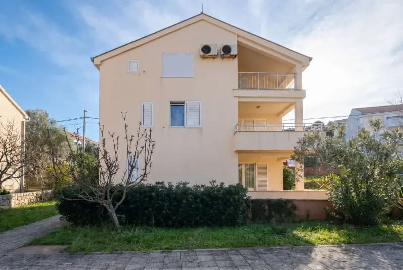 Kuća u Tivtu br. 558