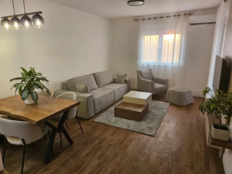 Vermietung, Einzimmerwohnung, 46m², Stari Aerodrom, Podgorica