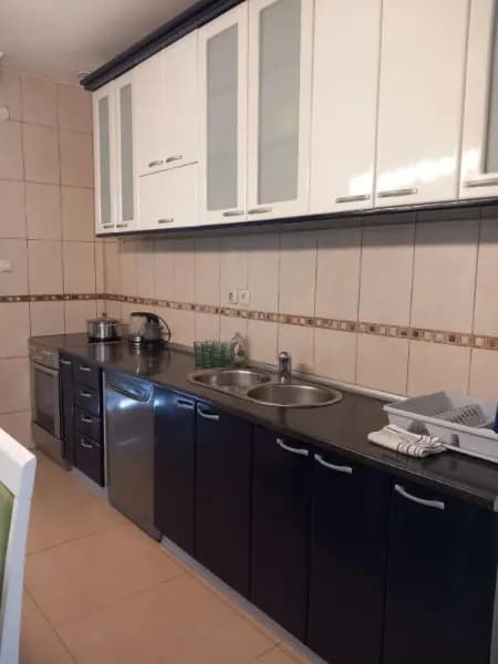Оренда, трикімнатна квартира, 130м², Горня Гориця, Подгориця