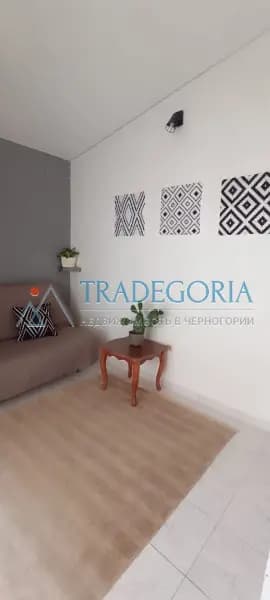 Sutomore'de yasal olarak kiralanmış iki odalı daire.