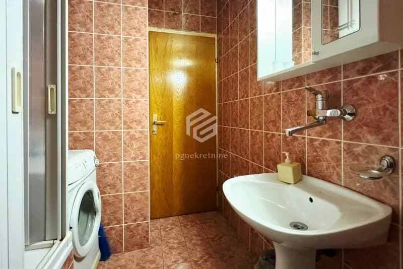 Studio apartment 33m2 + storage 3m2, Center – Podgorica
