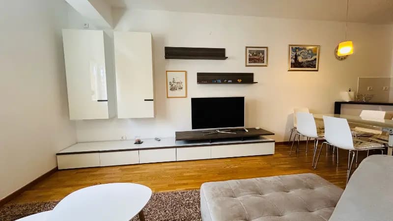 Оренда, однокімнатна квартира, 54м², Сіті Кварт, Подгориця