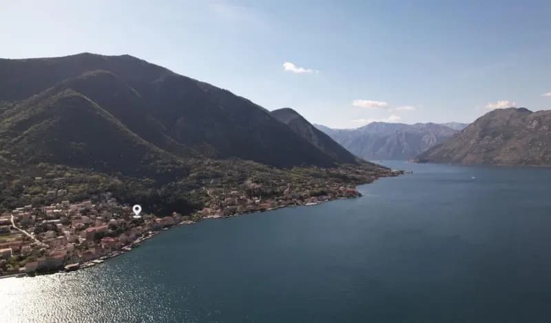 Kotor Körfezi'nde satılık kentsel arsa