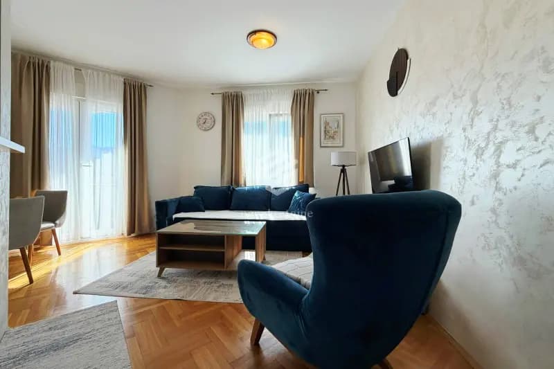 Jednosoban stan 43m2 + parking, Stari aerodrom – Podgorica