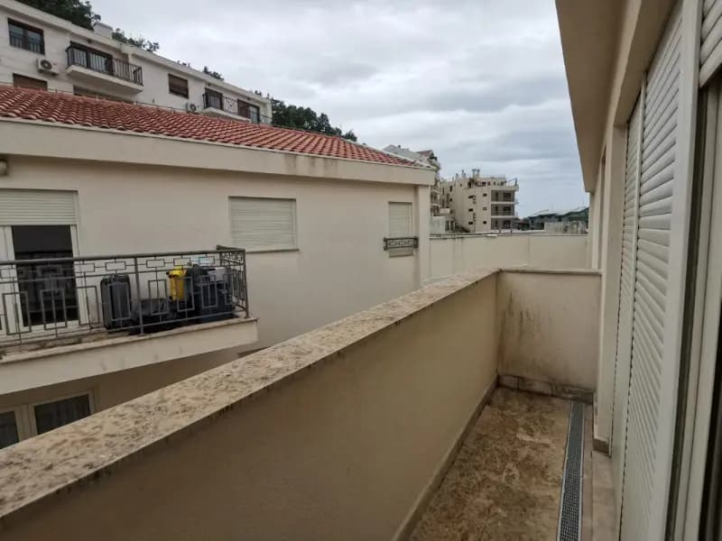 Prodaja, jednosoban stan, 77m², Przno, Budva
