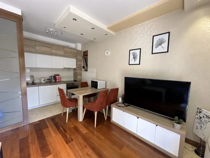Оренда, двокімнатна квартира, 65м², Подгориця