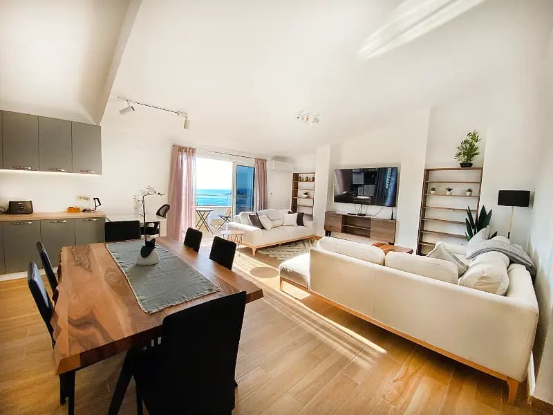Petrovac – penthouse 136 m2 with 3 bedrooms and 4 balconies