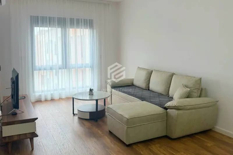 One-bedroom apartment 54m2 + parking – Ulcinj