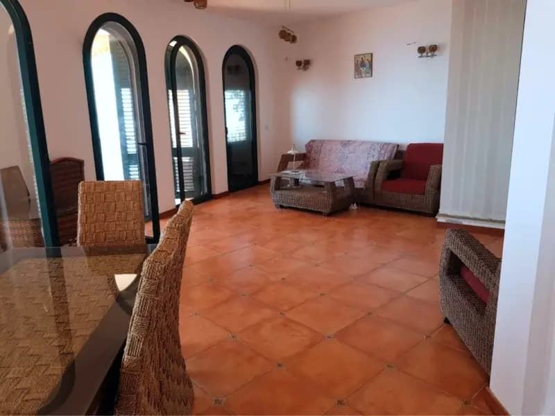 Prodaja, stan, 347m², Sutomore, Bar
