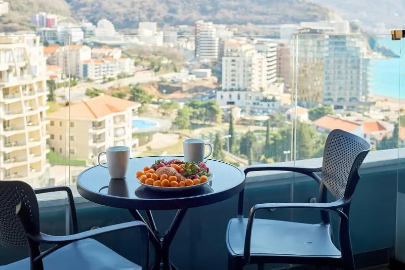 Satılık, tek odalı daire, 47m², Bečići, Budva