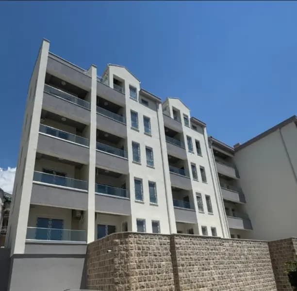 Verkauf, Einzimmerwohnung, 42m², Podkoslun, Budva