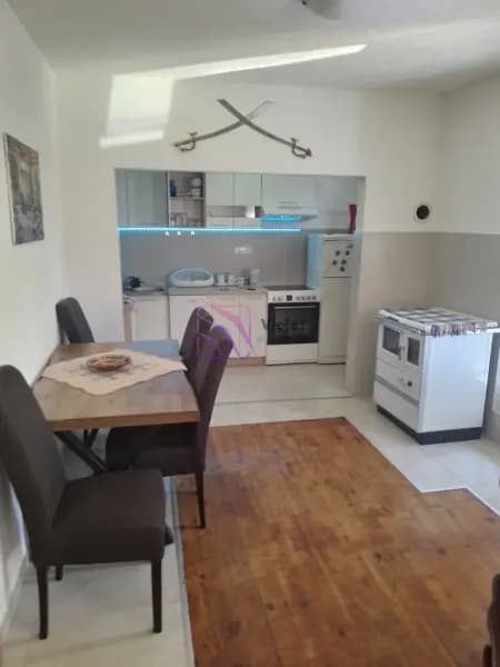 Оренда, двокімнатна квартира, 72м², Загорич, Подгориця