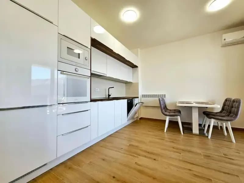 Продаж, двокімнатна квартира, 73м², Будва
