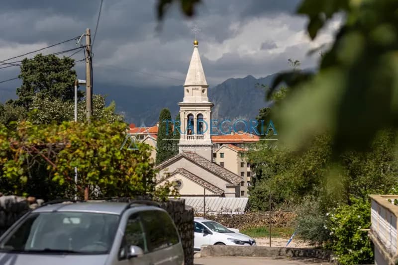 Prodaje se kuća u Škaljarima, Boka Kotorska!