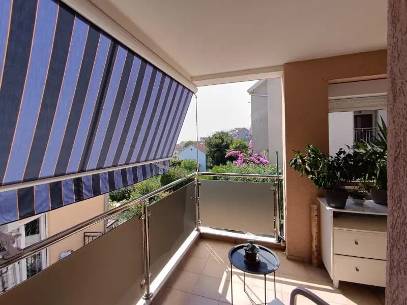 Продаж, двокімнатна квартира, 81м², Тіват