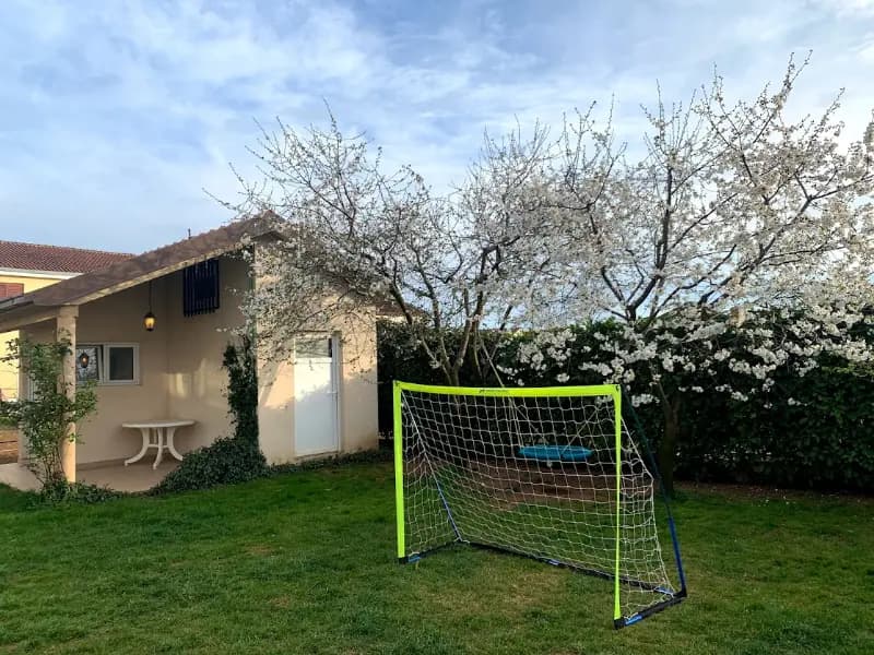 Vermietung, Villa, 240m², Donja Gorica, Podgorica