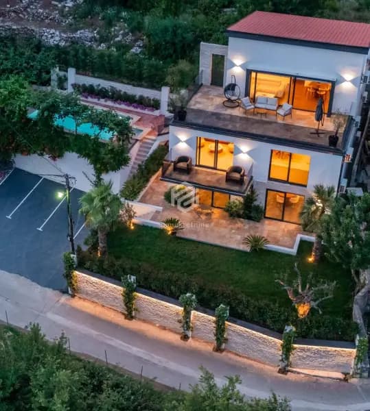 Luksuzna vila 300m2, Markovići – Budva