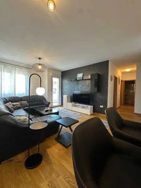 Оренда, двокімнатна квартира, 64м², Сіті Кварт, Подгориця