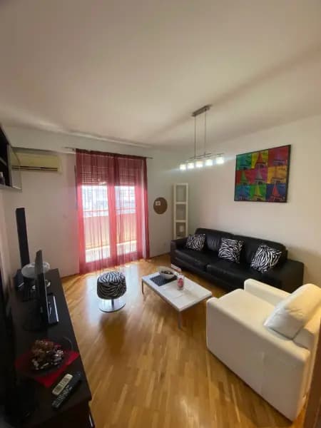 Vermietung, Einzimmerwohnung, 50m², Preko Morače, Podgorica
