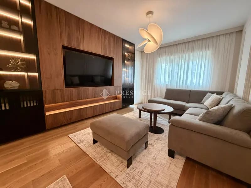 Vermietung, Zweizimmerwohnung, 75m², City Kvart, Podgorica