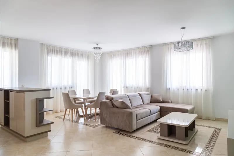 Verkauf, Einzimmerwohnung, 94m², Bečići, Budva