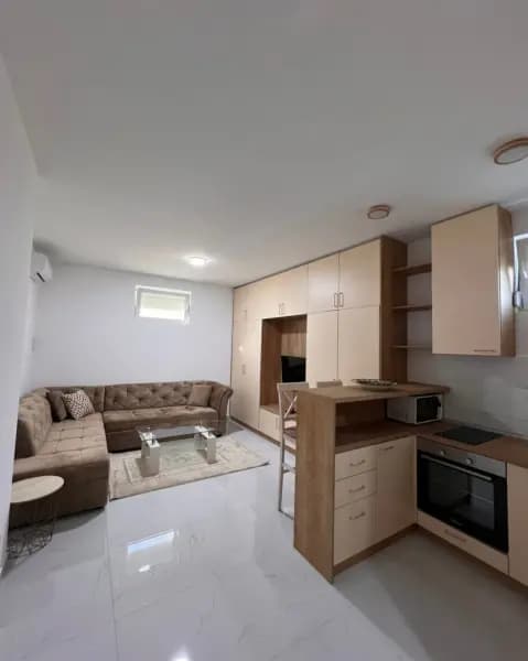 Оренда, квартира-студія, 30м², Заб'єло, Подгориця