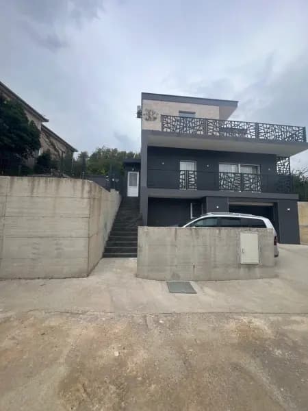 Prodaja, Kuća, 168m², Zelenika, Herceg Novi