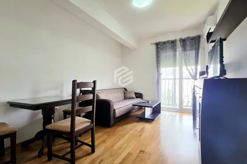Jednosoban stan 36m2 + parking, Stari aerodrom – Podgorica