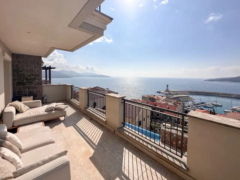 Zweizimmerwohnung in Marina Village Luštica Bay